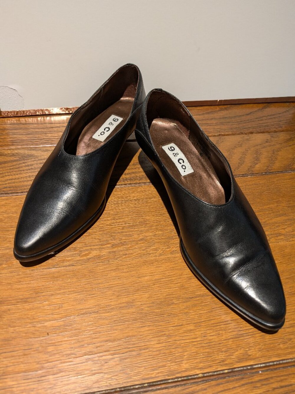 9 & Co black leather pump , size 7 Medium
